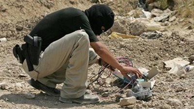 الأمطار تبطل المادة الفعالة بعبوتين ناسفتين بالشيخ زويد