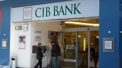 انتداب المعمل الجنائي لحريق كشك حراسة بنك CIB بالعمرانية