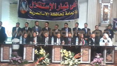 شقيق الشهيد «أبو غزالة» لـ «السيسي»: سايبين حبارة في السجن ليه؟