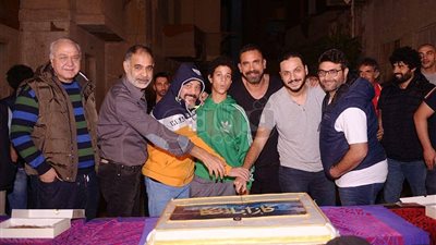 صور وكواليس أول يوم تصوير من فيلم «كازابلانكا»