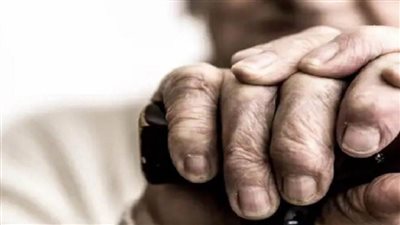 احذر..7 أسباب وراء الإصابة برعشة اليدين