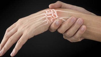 10 أعراض تؤكد حاجة جسمك إلى جرعات كافية من الكالسيوم