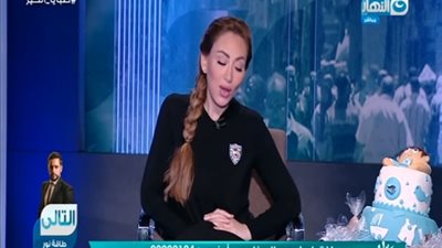 «تورتة» هدية على الهواء لـ«ريهام سعيد» (فيديو)