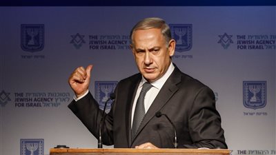 بوتين يلتقي نتنياهو على «انفراد» في أروقة قصر الإليزيه