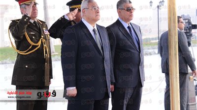 وزير الداخلية: الشرطة تحتفل في عيدها بانحيازها إلى اختيار الشعب.. وبطولات رجالها كانت شرار ثورة يوليو.. مشاركة المصريين في الاستفتاء أبهرت العالم.. السيسي نموذج فريد لقائد فذ