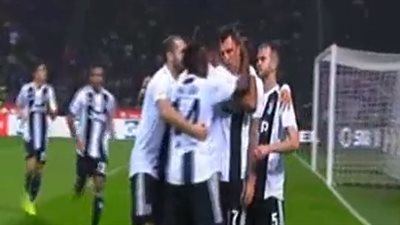 يوفنتوس يتقدم على ميلان بهدف في الشوط الأول (فيديو)