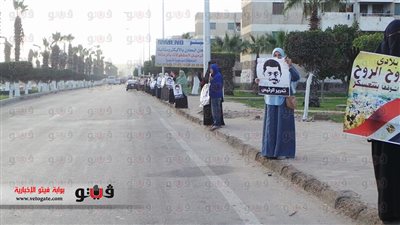 بالصور.. أهالي برج العرب يسخرون من الجماعة الإرهابية