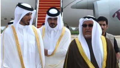 شقيق «تميم» ينقل رسالة شفهية إلى أمير الكويت