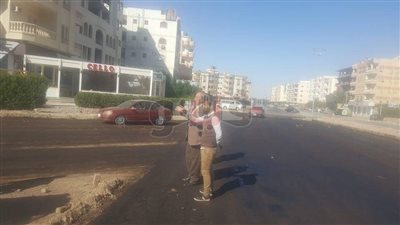 محافظ البحر الأحمر يتفقد أعمال رصف وتطوير منطقة الكوثر بالغردقة (صور)