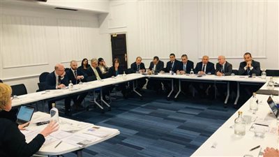 وزير النقل يدعو رجال الأعمال في بريطانيا للاستثمار بميناء دمياط