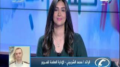 تعطل الحركة بطريق الإسكندرية الصحراوي بسبب كسر ماسورة مياه (فيديو)