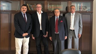 وفد مصري يبحث تطوير منظومة بنجر السكر في باريس