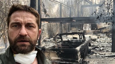 جيرارد بتلر ينشر صورة لمنزله المحترق في كاليفورنيا