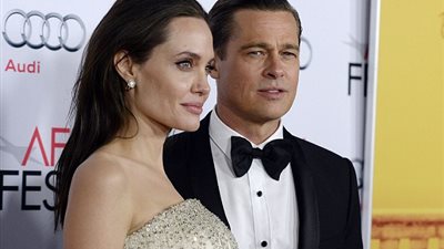 بالفيديو والصور.. أنجلينا جولي وبراد بيت يتألقان في افتتاح By The Sea