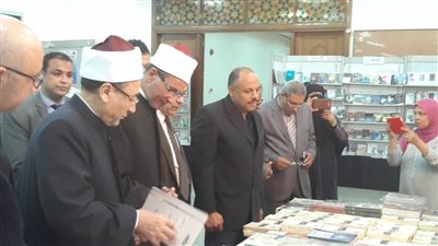 افتتاح معرض الكتاب بمكتبة الأزهر (صور)