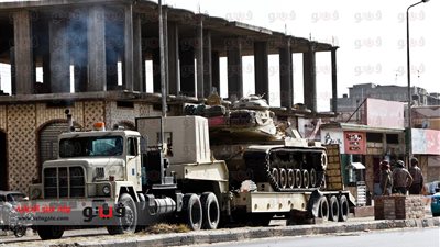 قوات الجيش تقتحم منطقة 