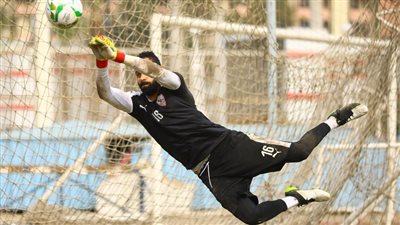 صدادات حديدية لتدريب حراس الزمالك