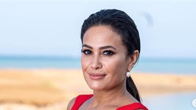 هند صبري تتألق بالأحمر في أحدث جلسة تصوير