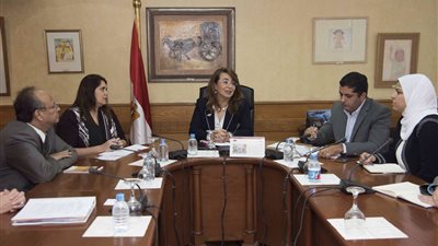 غادة والي تلتقي وفد البنك الدولي لبحث التوسع في «تكافل وكرامة»