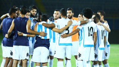 بيراميدز يسقط المقاصة بثنائية وينفرد بوصافة الدوري