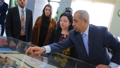 رئيس الأكاديمية العربية بالإسكندرية يستقبل مدير الهيئة الألمانية