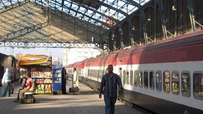 العثور على يد آدمية أعلى قطار بمحطة الإسكندرية