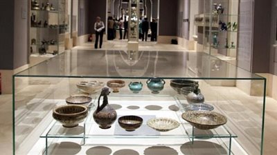 وزير الآثار يواجه مهربي الآثار بـ«قاعدة البيانات الإلكترونية».. حصر القطع الأثرية في المتاحف والمعارض أبرز الأهداف.. وخبراء: تساهم في مواجهة الجريمة.. والإمكانات المالية الضخمة أبرز العوائق