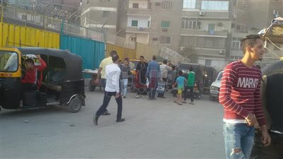 مأساة أهالي «عرب الجسر».. محطة في قبضة سائقي التو توك (صور)