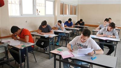 ضبط طالب أخفي ورقة الإجابة وحاول الهرب من لجنة الامتحانات الإعدادية ببنها