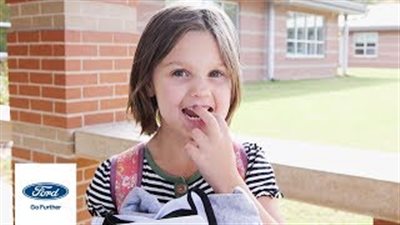 أطفال مرضي السرطان يعدلون سيارات «فورد» (فيديو)