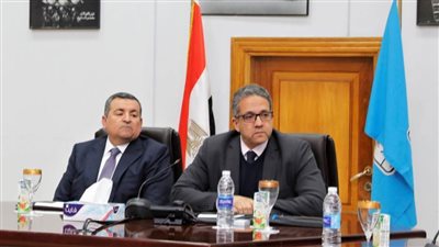 وزير السياحة والآثار يناقش خطة حملة ترويج افتتاح المتحف المصري الكبير مع وزير الإعلام