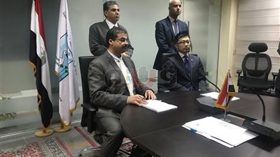 «فهمي» يشهد توقيع وثيقة التأمين التكافلي للعاملين بوزارة البيئة