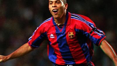 دعوة العشاء التي غيرت تاريخ الظاهرة رونالدو مع برشلونة