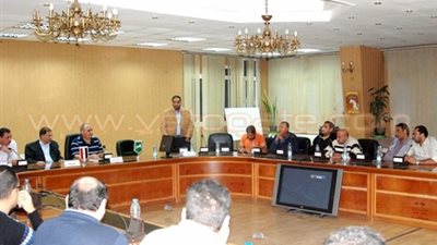 بالصور.. محافظ الشرقية يعد بتسليم 2600 وحدة سكنية خلال 9 أشهر