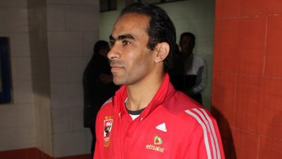 سيد عبد الحفيظ يوقف صرف مستحقات لاعبي الأهلي بعد هزيمة المقاصة