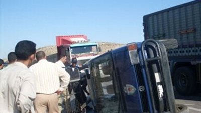 إصابة 4 أفراد شرطة في انقلاب سيارة بالوادي الجديد