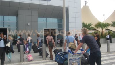 12 طائرة لإجلاء السياح الروس من الغردقة