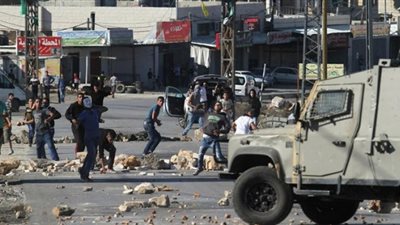 الفلسطينيون يقاومون الاحتلال بـ