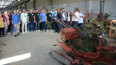 الفوج التاسع من طلاب الجامعات يواصل زياراته لمصانع الإنتاج الحربي