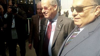 محسن صلاح يتابع التصويت في «عمومية المقاولون» (صور)