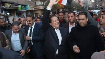 أبو العينين خلال جولة انتخابية بالمنيب: 