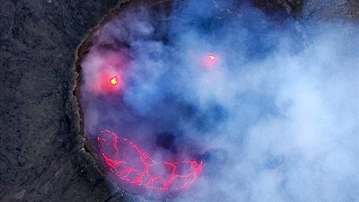 مشهد غريب لبركان يبتسم في وجه مصور (صور)