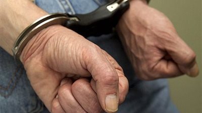 ضبط شخص بتهمة تحويل مدخرات المصريين بالخارج مقابل عمولة في سوهاج