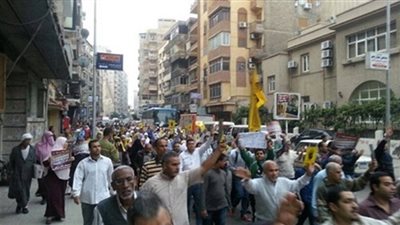 فض مسيرة للجماعة الإرهابية في بورسعيد بأكياس القمامة