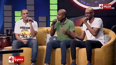 بلاك تيما تفاجئ جمهورها بـ«شريط كوكتيل» مع هشام عباس (فيديو)