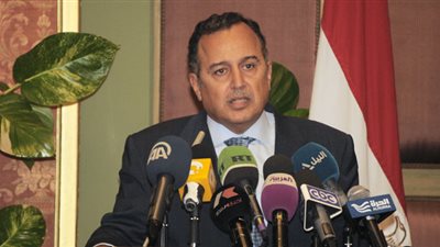 فهمي يشارك في أعمال الاجتماع غير الرسمي رفيع المستوى في دافوس