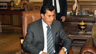 أشرف صبحي: شباب مصر في الخارج على رأس أولويات الوزارة