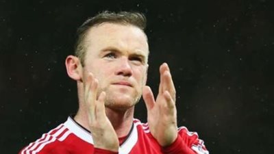 ممر شرفي وشارة القيادة في انتظار «روني» بودية أمريكا