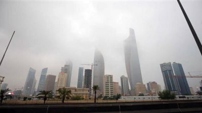 الكويت تؤكد استمرار توقف حركة الملاحة الجوية لسوء الطقس