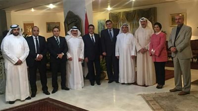 حفل غداء على شرف رئيس دار الكتب بختام جولته في الكويت